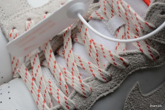 CW3092-100 Notre Orewood High Nike Light Dunk Brown 0112